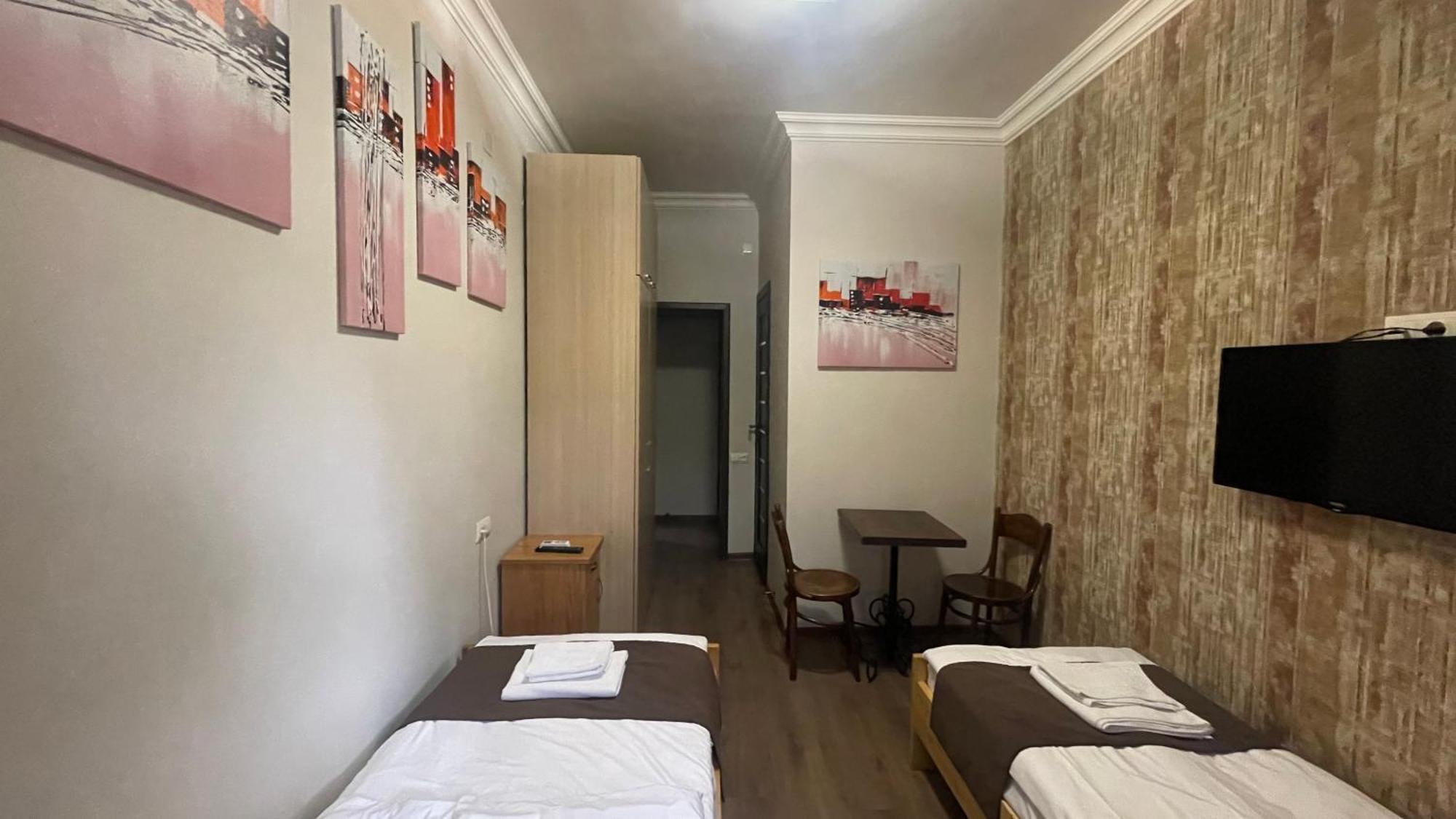 Studio Boutique Hotel At Cascade 예레반 외부 사진