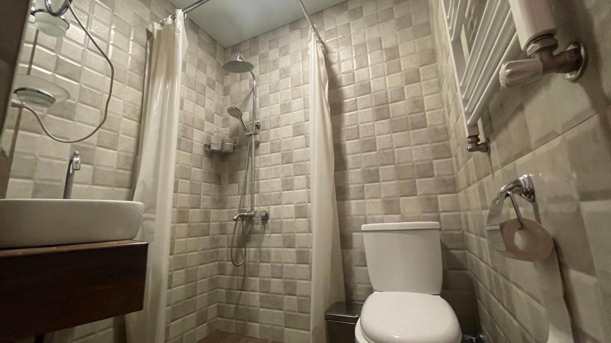 Studio Boutique Hotel At Cascade 예레반 외부 사진