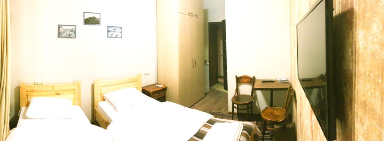 Studio Boutique Hotel At Cascade 예레반 외부 사진